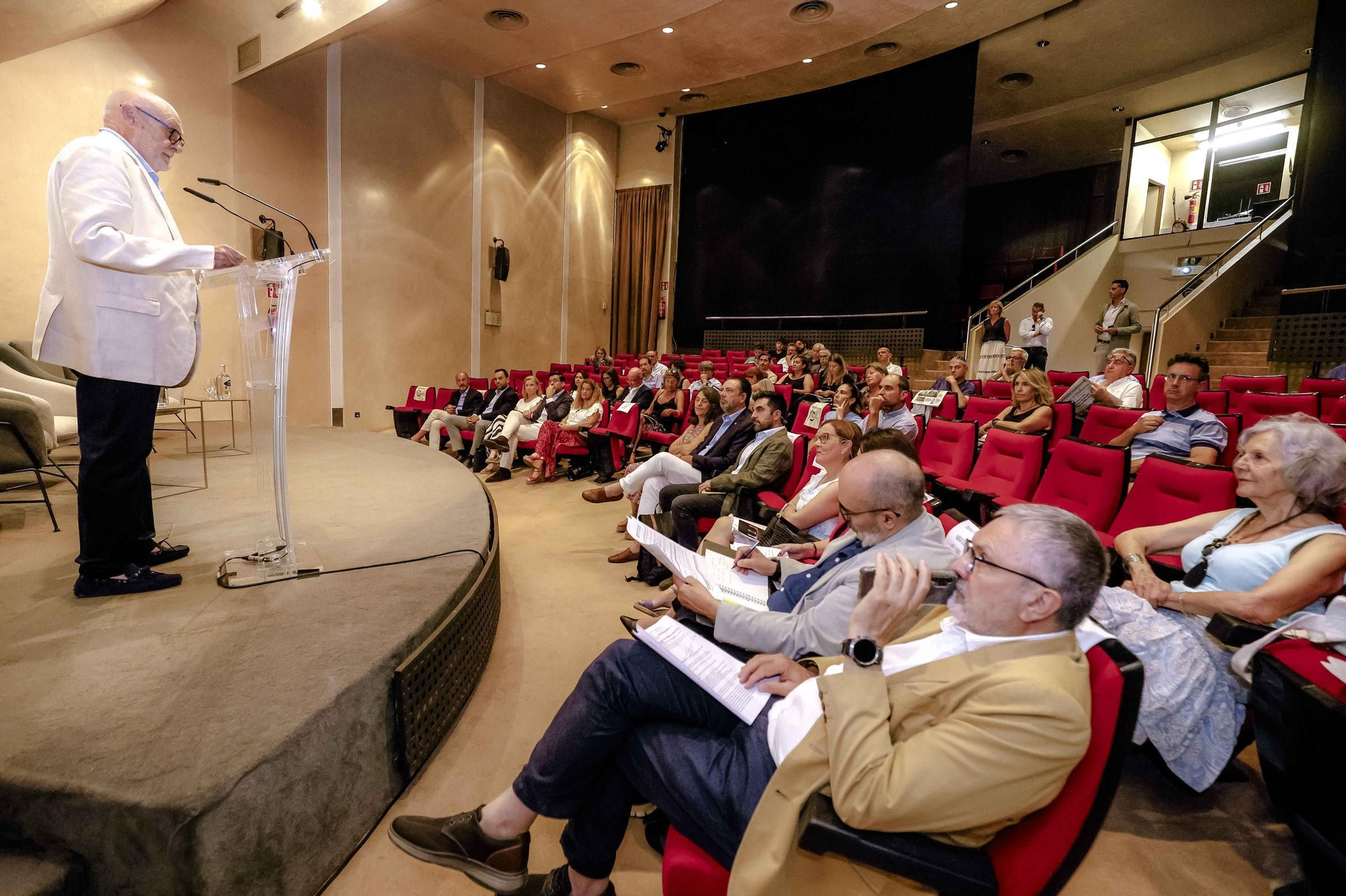 El Club Diario de Mallorca acoge la Jornada sobre recursos naturales, geopolítica y economía circular