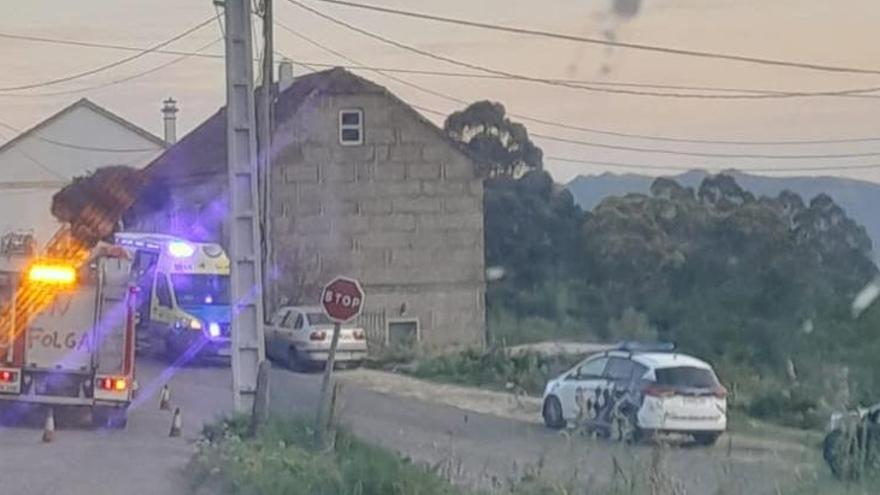 Herido muy grave un hombre de 79 años que conducía un &quot;chimplín&quot;  en su finca de Coiro