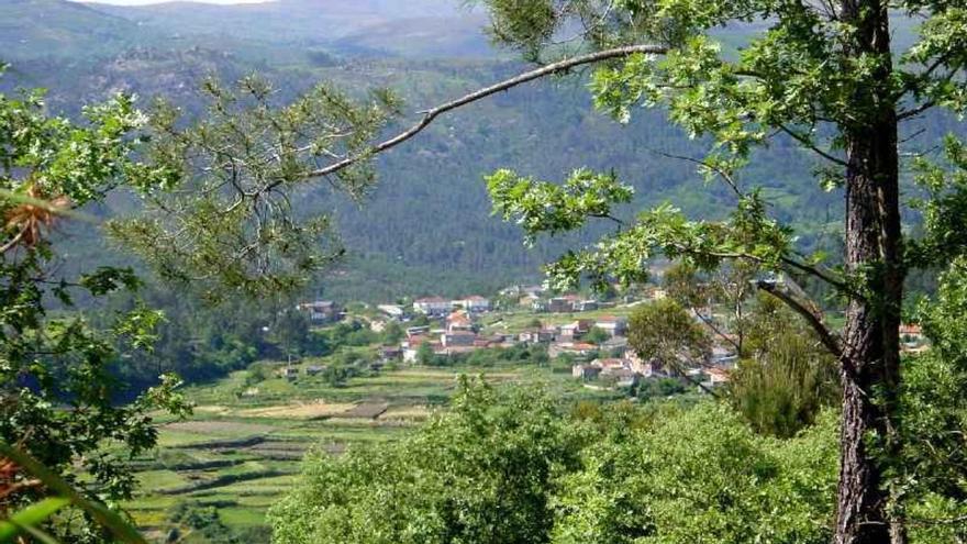Un joven hereda este «minipueblo» en Galicia y busca vecinos: casas en venta por 7.000 euros