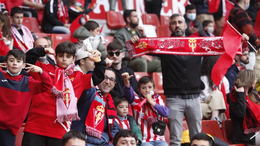 ¿Estuviste en El Molinón durante el derbi? Búscate en esta galería de fotos