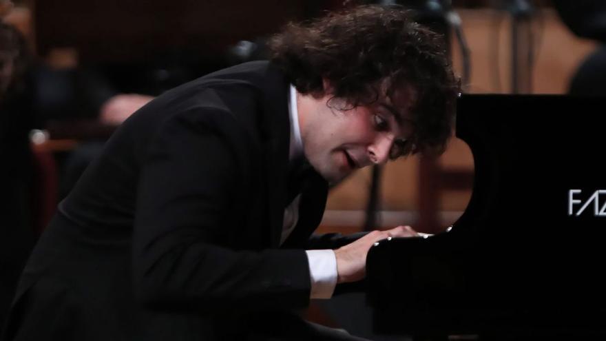 El pianista Martín García actúa en el homenaje a Eguiazarova