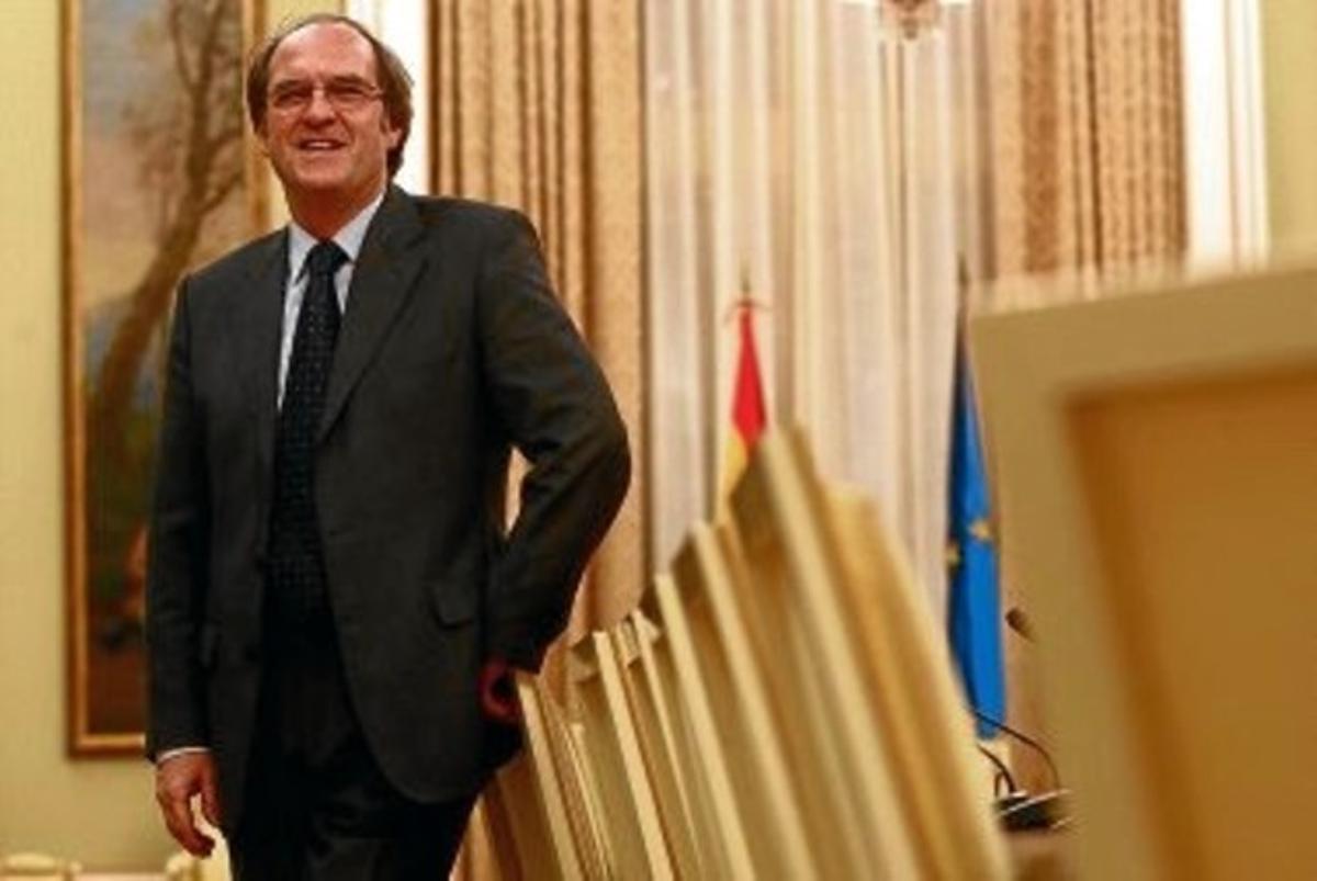 Ángel Gabilondo, a la seu del Ministeri d’Educació, a Madrid. Ángel Gabilondo, a la seu del Ministeri d’Educació, a Madrid.