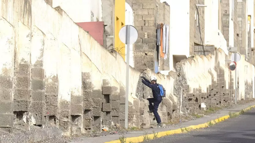 Una menor muy vulnerable por una infancia y adolescencia complicadas