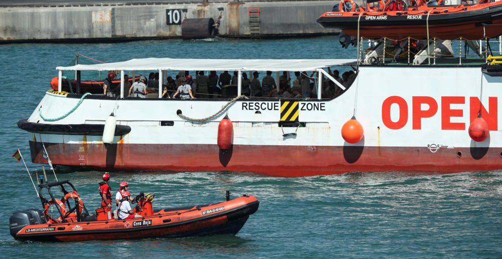 Arriben a Barcelona les 60 persones rescatades per