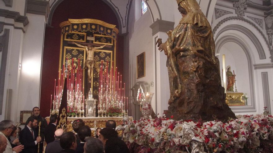 El traslado de la Virgen de la Victoria a San Juan, en imágenes