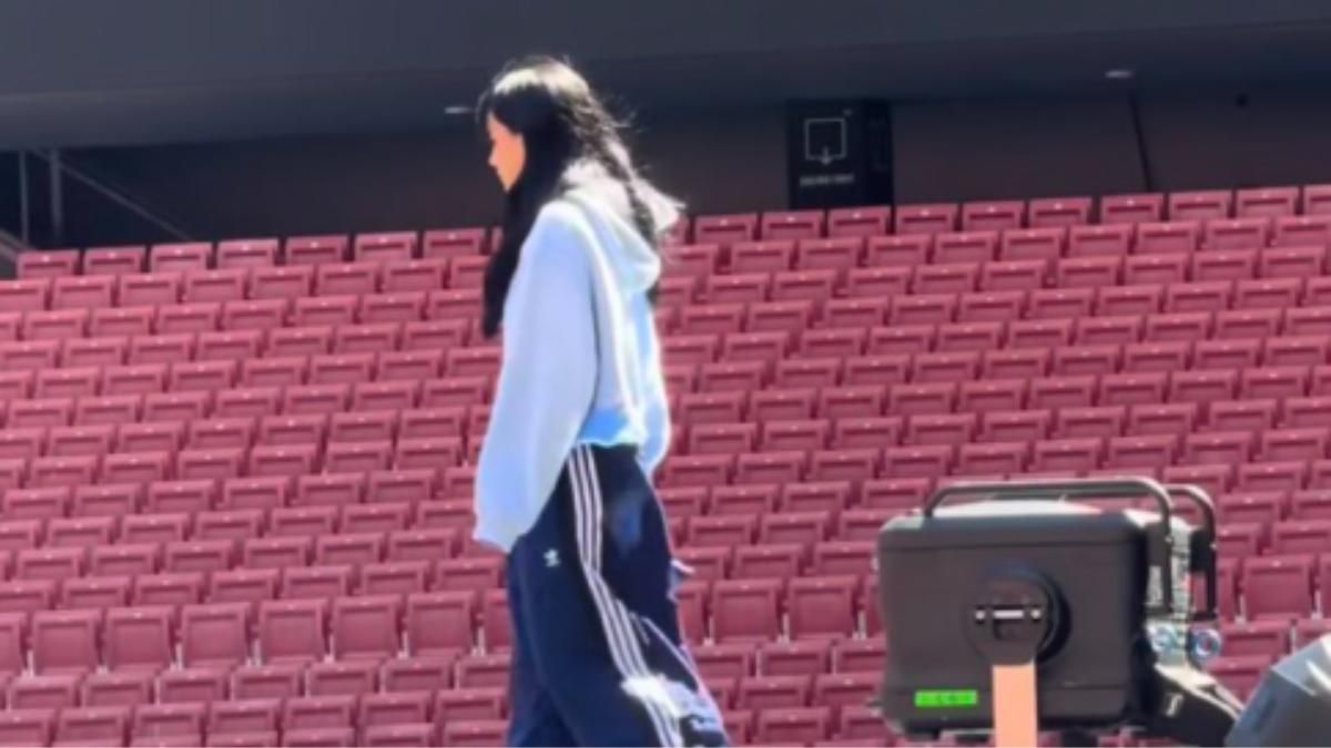 Aitana en la prueba de sonido en el Metropolitano