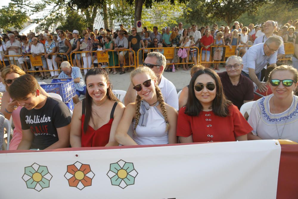 Búscate en los palcos de la Batalla de Flores 2017