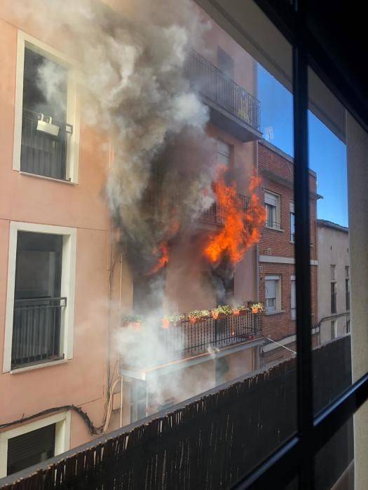 Incendi en un bloc de pisos de Sallent