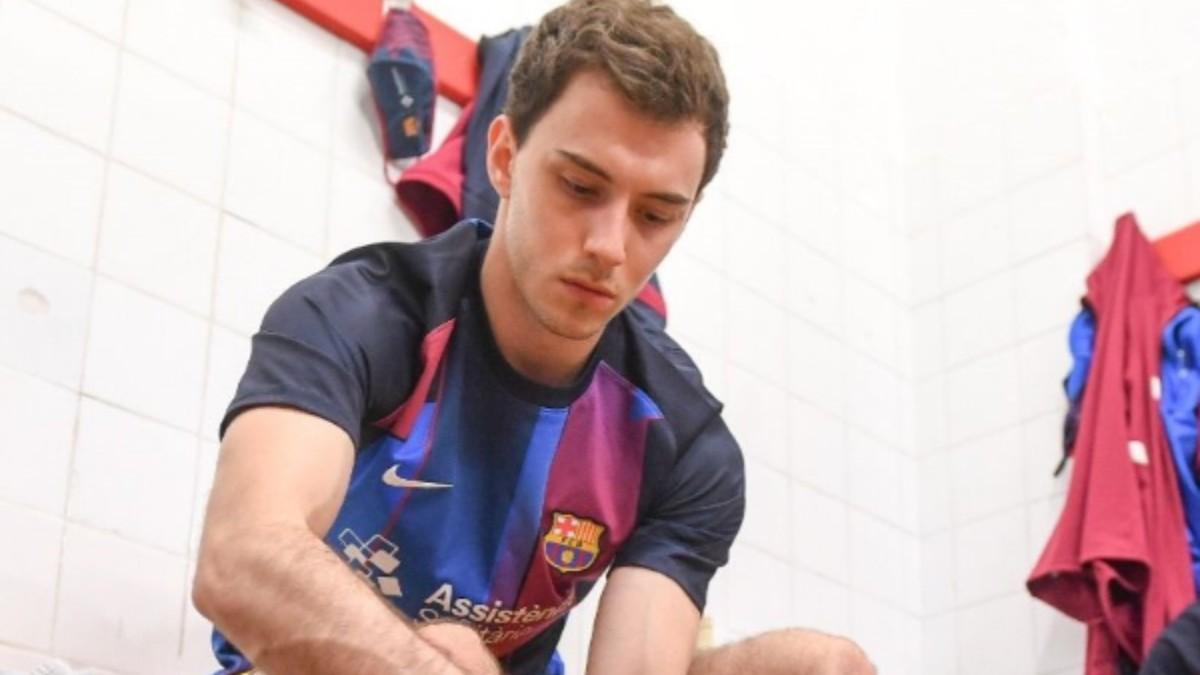 Sergi Llorca, en el vestuario