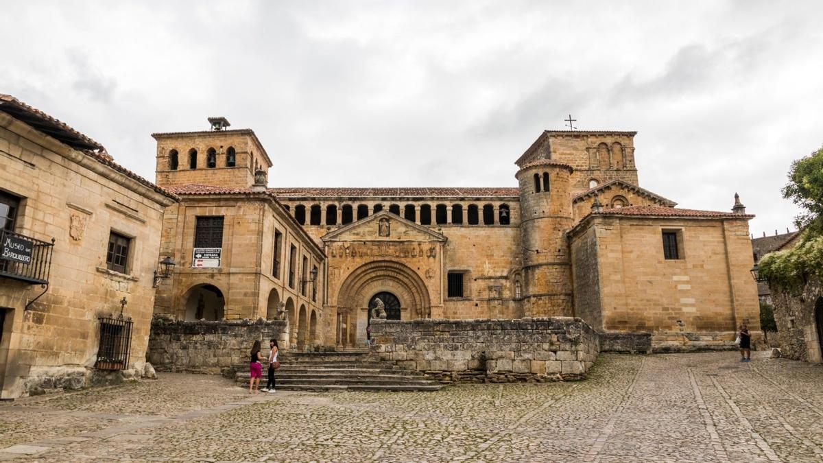 Colegiata de Santa Juliana, iglesias románicas