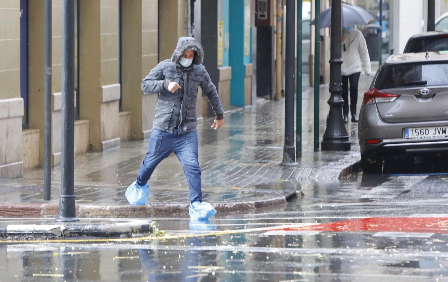 FOTOS | El temporal de lluvia y granizo en València