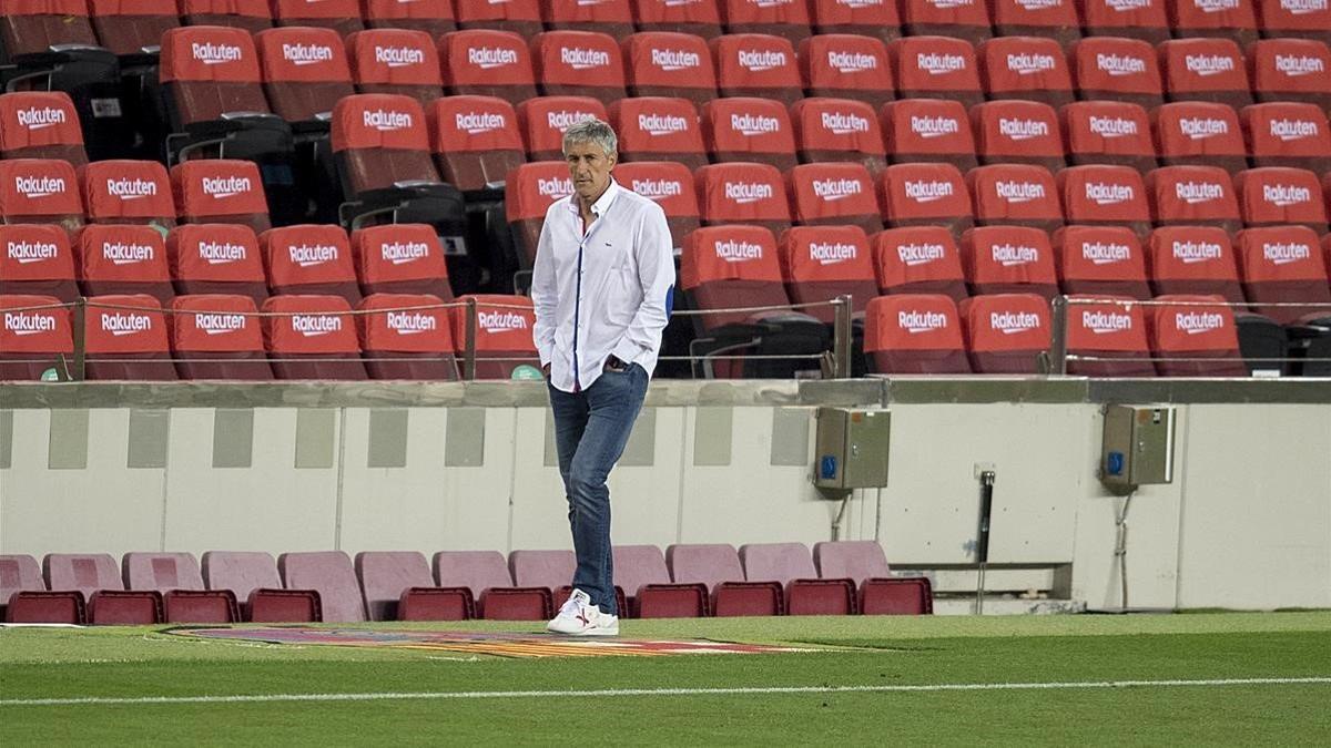 Setién, en el Barça-Osasuna del Camp Nou.