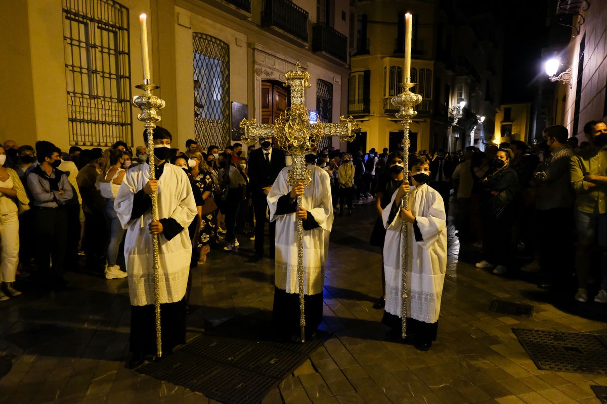 Madrugada de traslados para la veneración 'El Verbo Encarnado' en la Catedral
