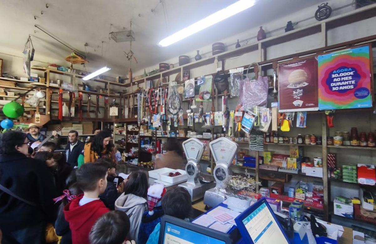 Una de las tiendas visitadas por los niños. | T.Hermida