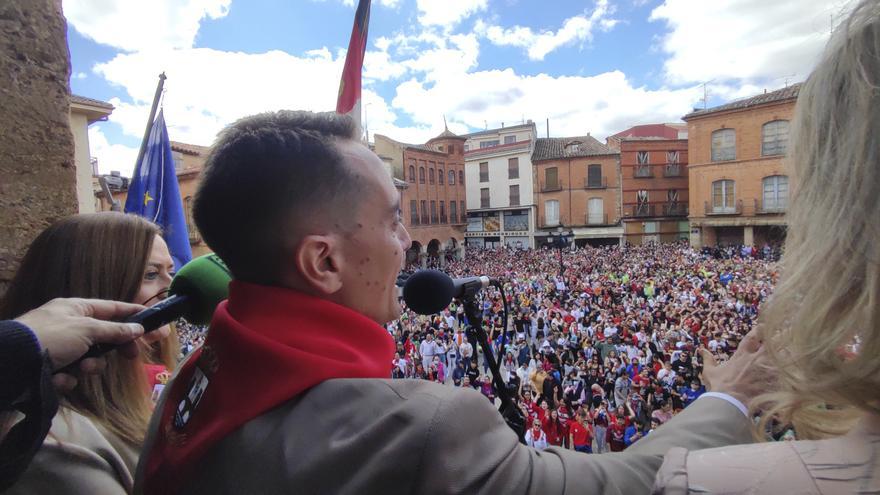 Así ha sido el momento culminante de la petición del Toro Enmaromado de Benavente