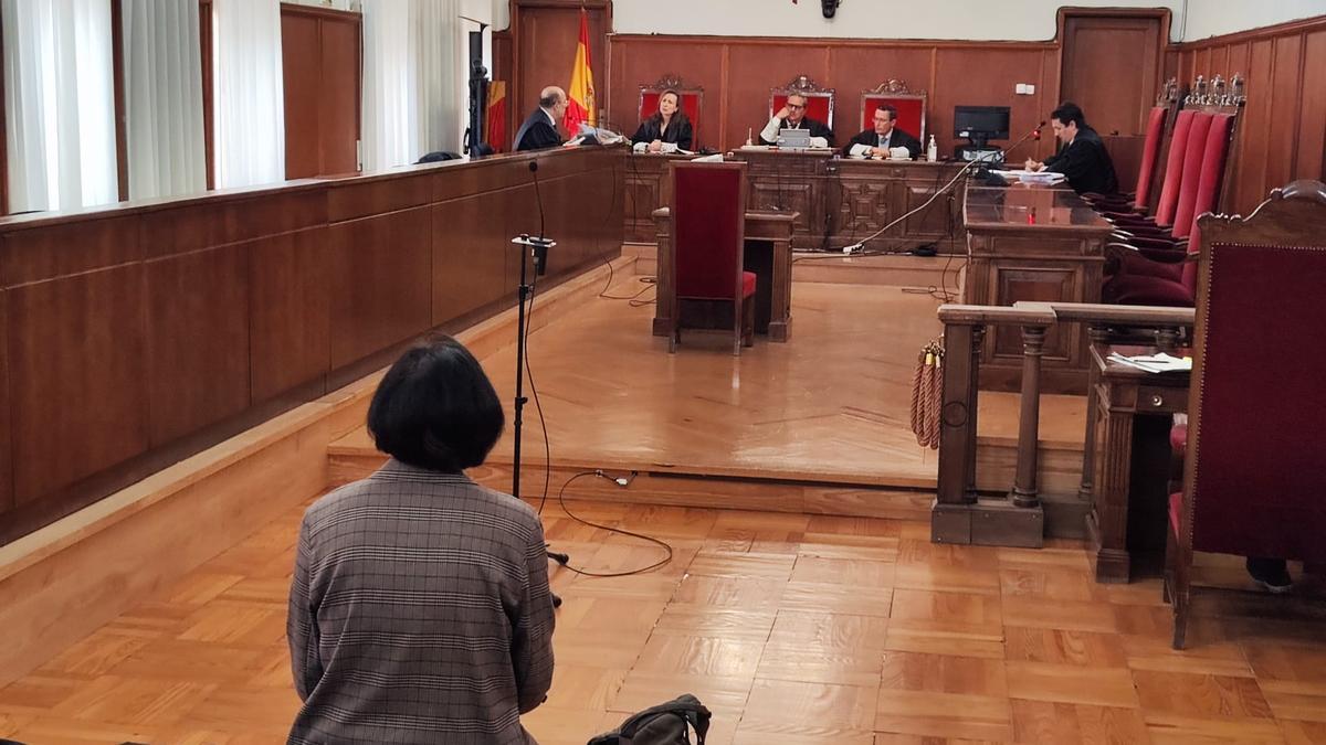 Montserrat Rincón, este jueves, durante el juicio en la Audiencia Provincial de Badajoz.