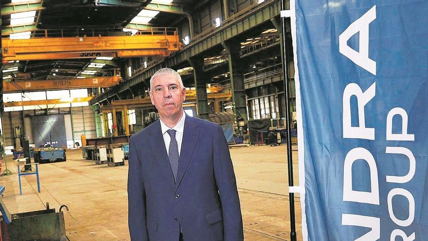 José Vicente de los Mozos, consejero delegado de Indra: &quot;Nuestra idea es desarrollar un vehículo militar en Asturias, pero eso lleva años&quot;