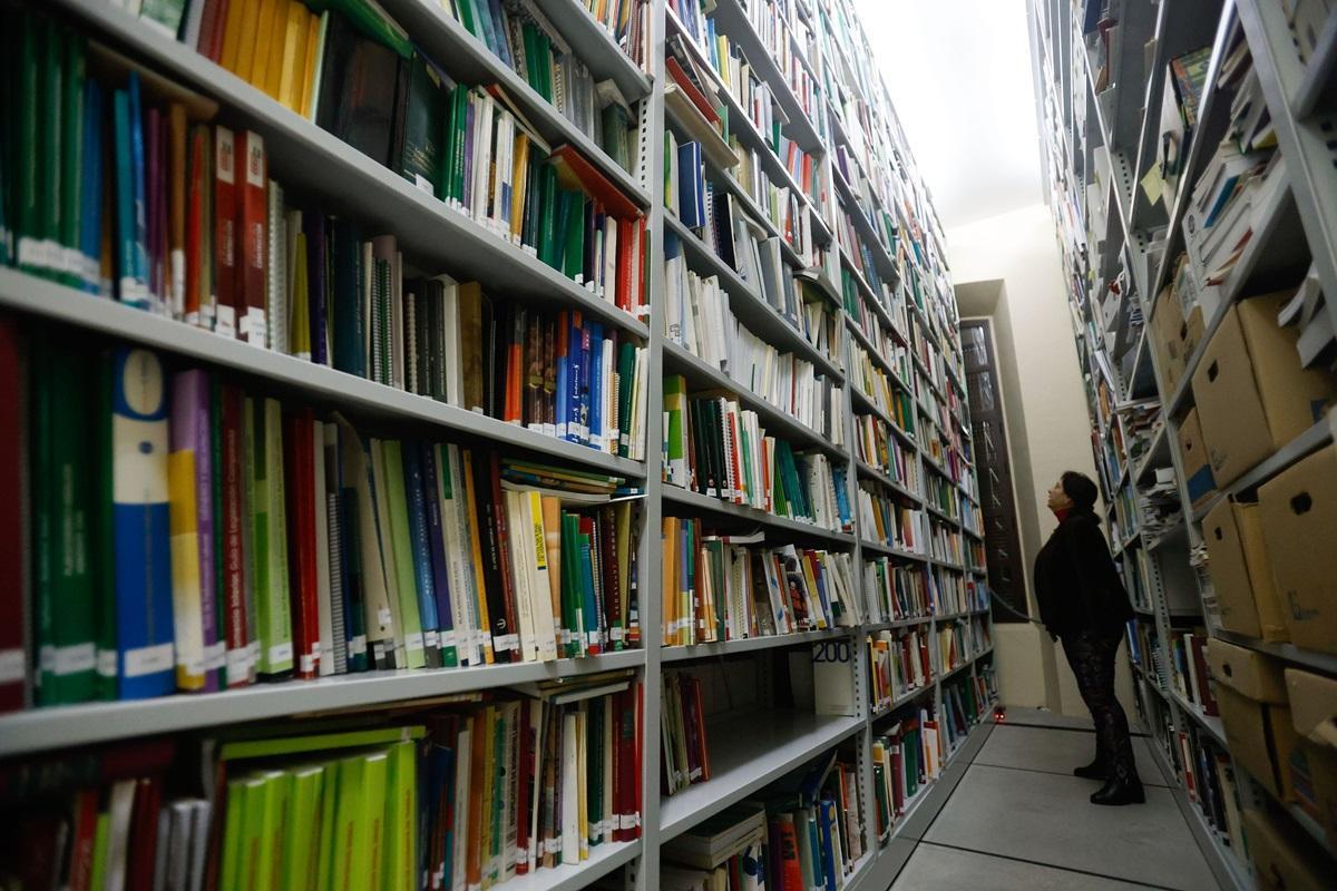 26.000 cajas custodian el archivo histórico de UGT-Andalucía, la mayor parte documentos, libros, material sonoro, audiovisual y carteles