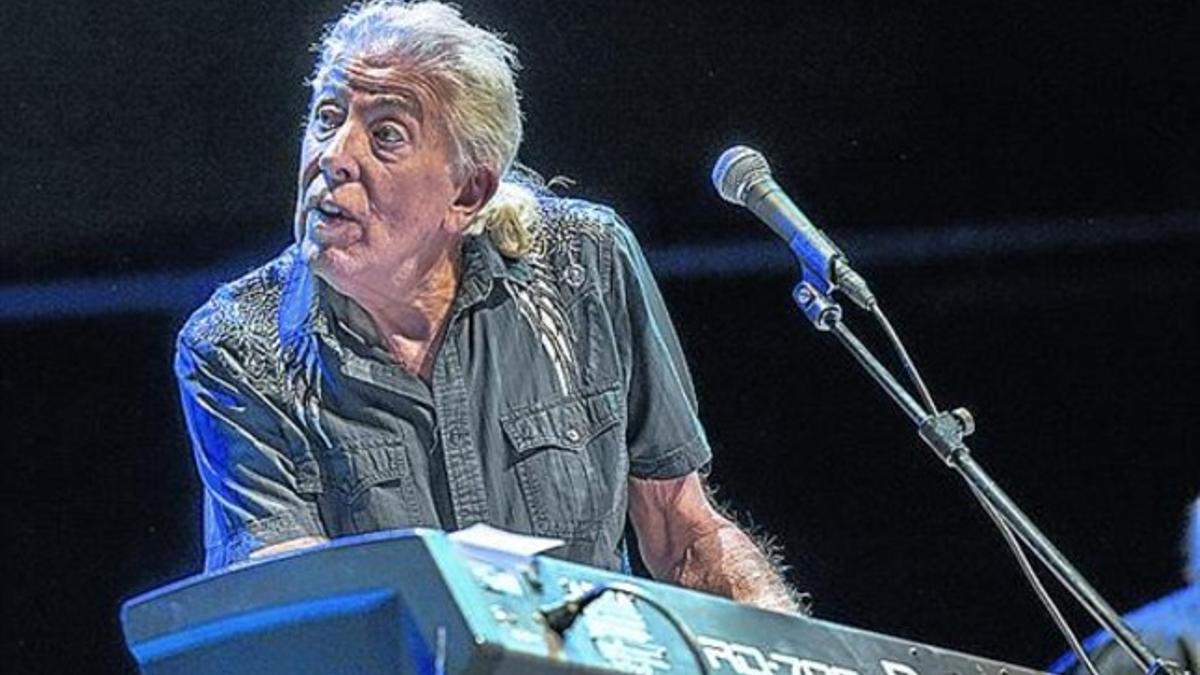 John Mayall, durante su actuación en el Auditori.