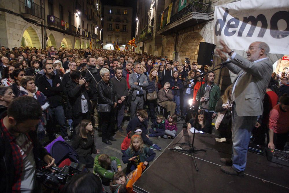 Concentració a Girona en rebuig a l'empresonament dels consellers