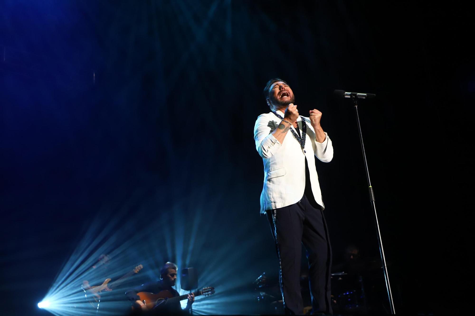 El quejío de Miguel Poveda suena en Córdoba