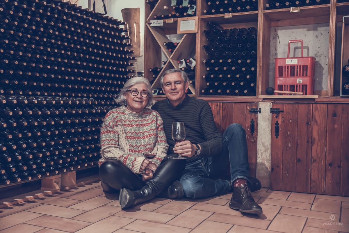 Juani y Salvador - Bodega Diecinueve Añadas