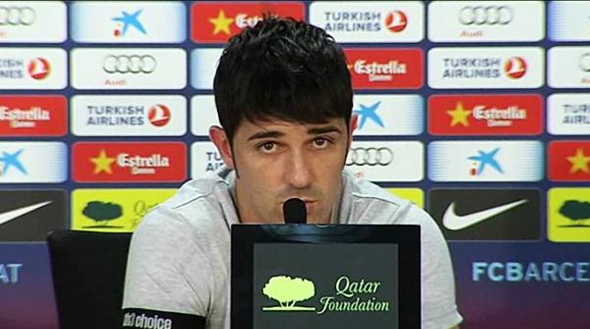 El davanter del FC Barcelona, David Villa, ha parlat de Messi durant la roda de premsa després de l’entrenament d’avui.