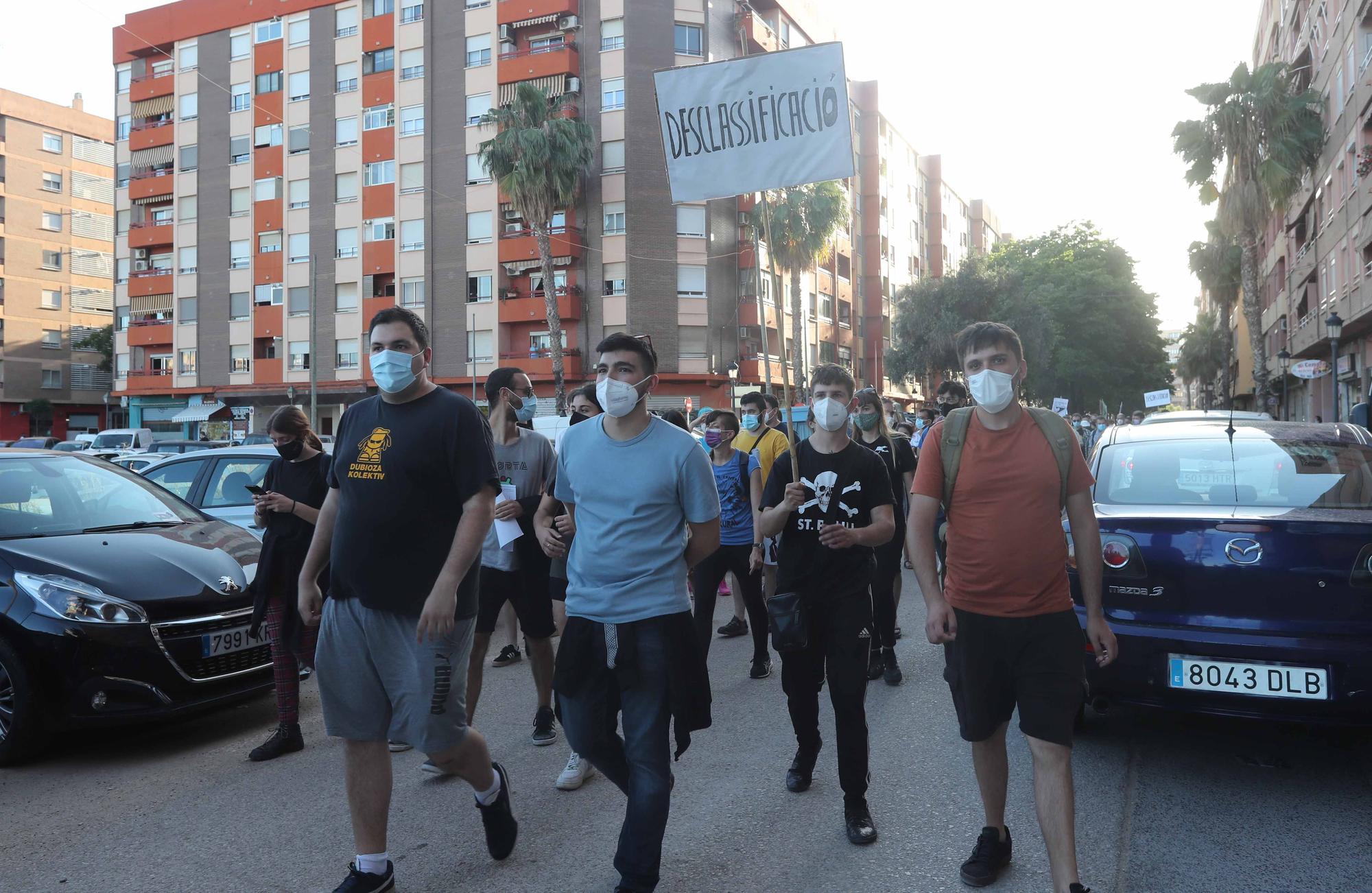 Protesta de los vecinos de Benimaclet contra el vallado de solares ocupados