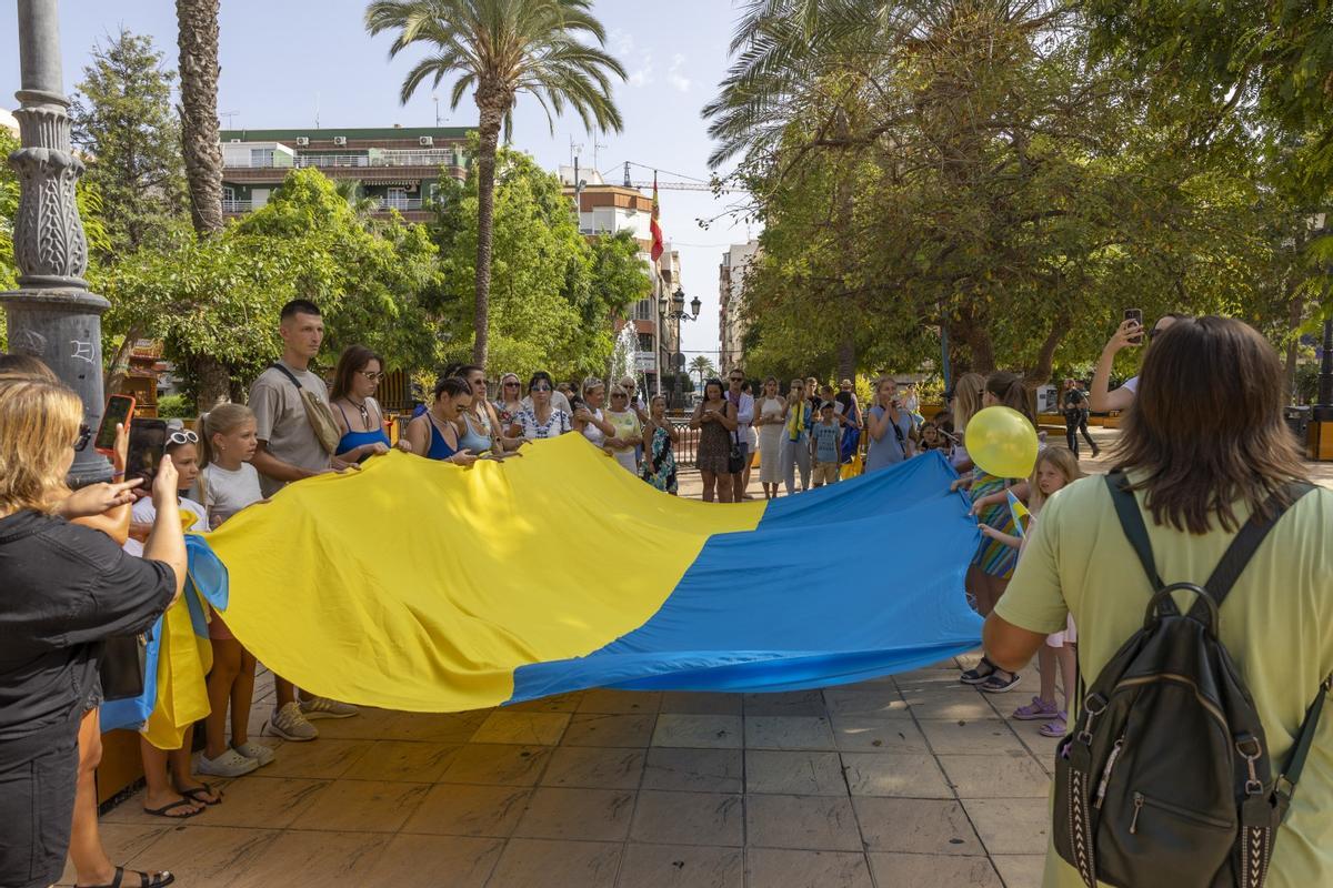 La comunidad ucraniana de Torrevieja celebra el día de la independencia