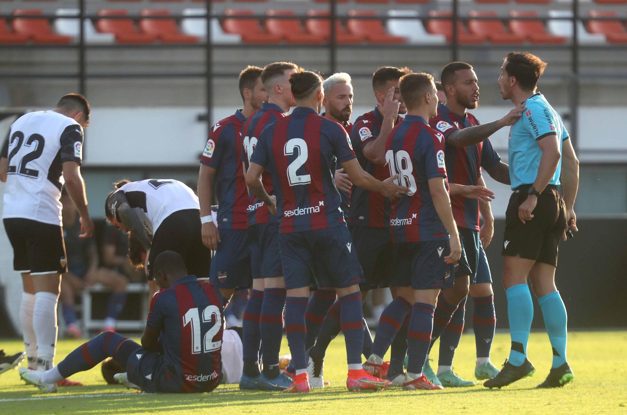 Intensidad y carácter durante el Valencia - Levante