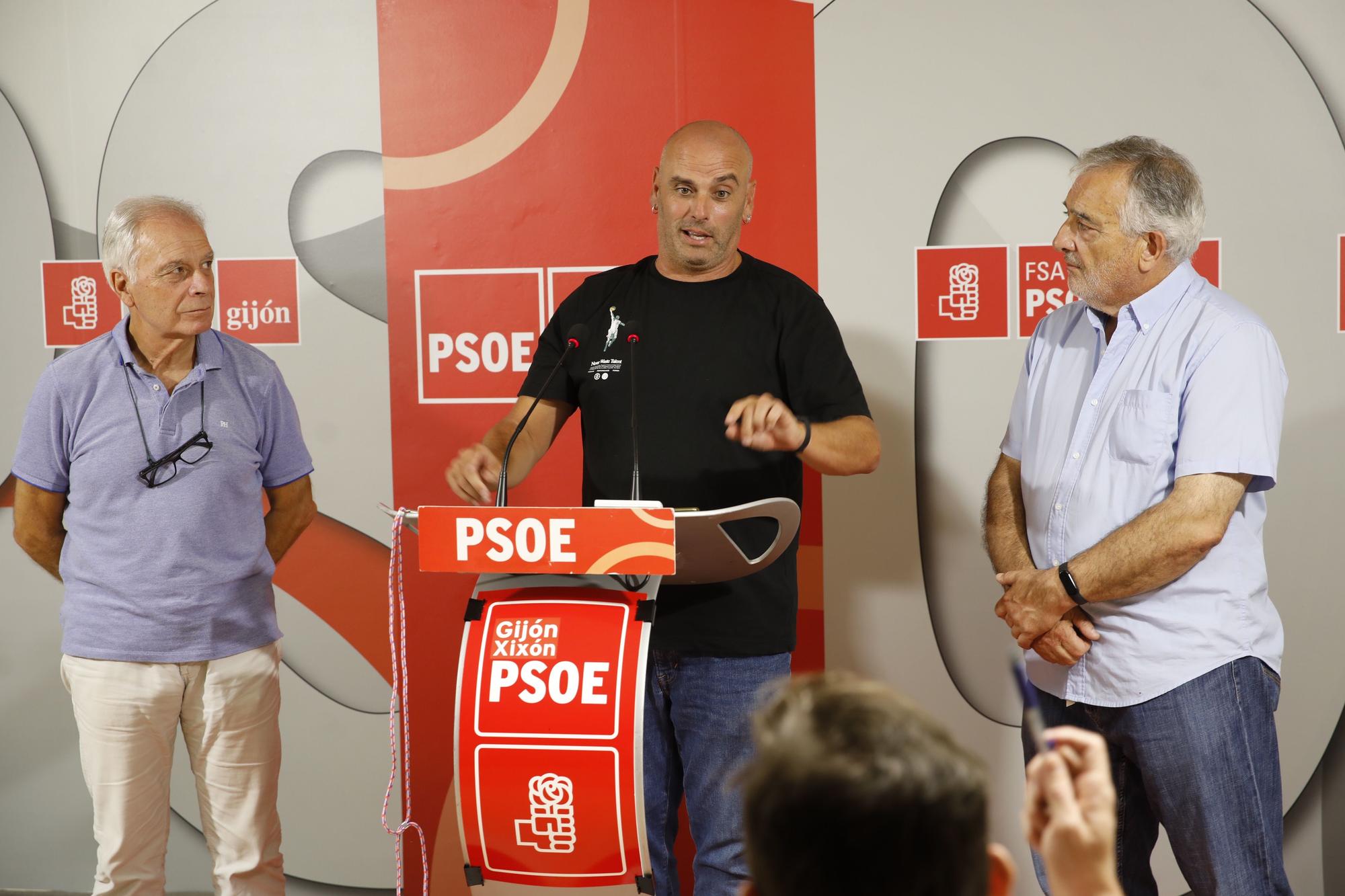 EN IMÁGENES: Reunión de la ejecutiva del PSOE gijonés tras salir adelante el proceso de primarias