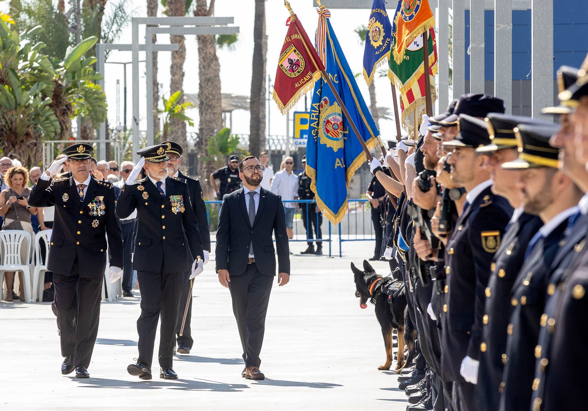 La Policía Nacional celebra en Alicante el día de su patrón