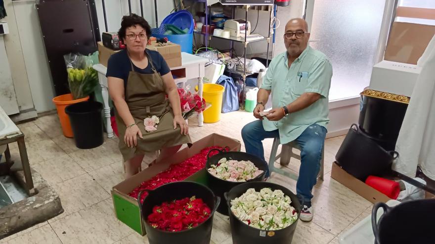 Los pétalos de un millar de rosas caerán sobre la Fuensanta a su paso por el Barrio de El Progreso