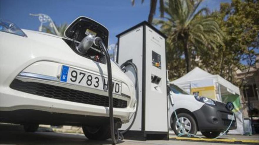 Zaragoza tendrá próximamente 16 puntos de recarga de vehículos eléctricos