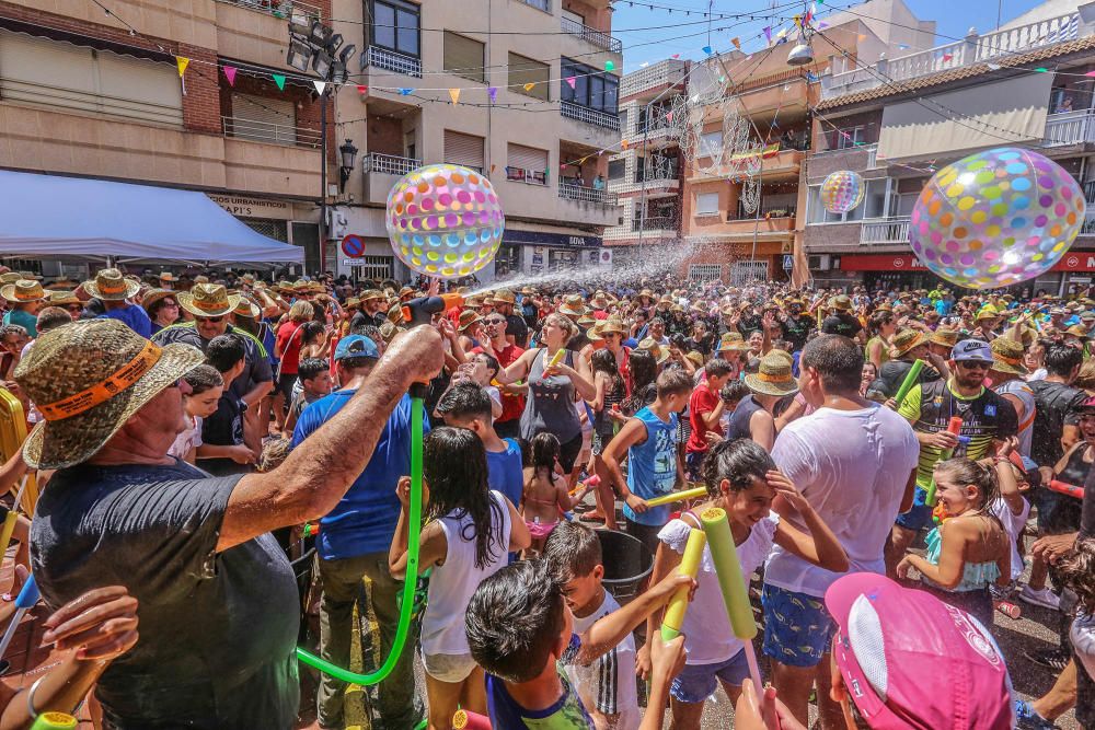 Chupinazo de las fiestas en Rojales