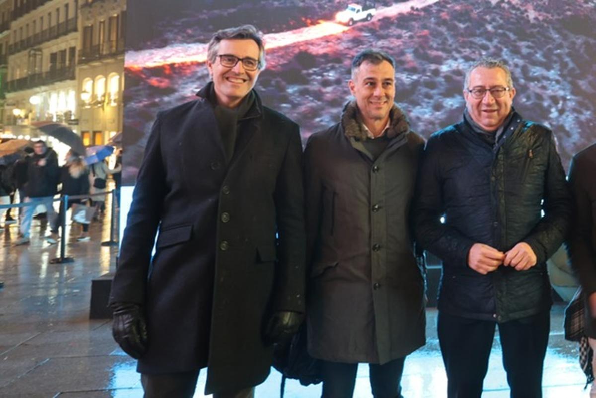 Toni Pérez, presidente de la Diputación de Alicante, apoyó todas las iniciativas turísticas de la provincia. En la foto, con Sergio Sánchez y Jordi Azorín.