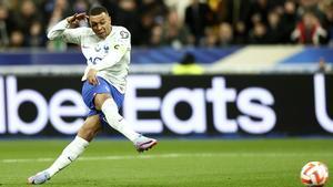 Mbappé jugará dos partidos con Francia