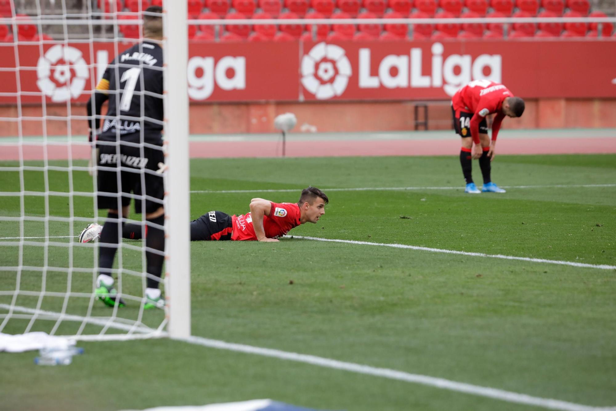 El Mallorca perdona al Espanyol y pierde