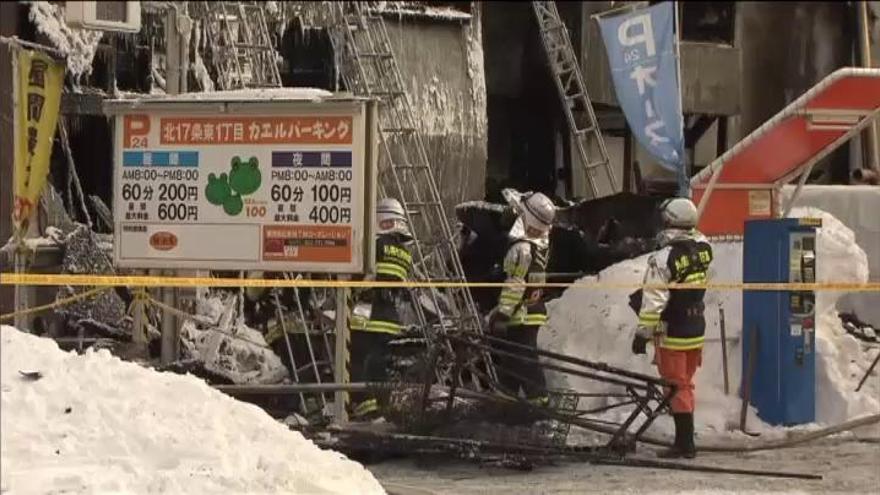 Mueren al menos 11 personas en el incendio de un edificio de Japón