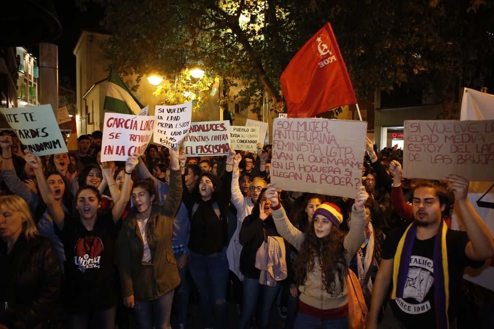 Miles de cordobeses protestan contra el fascismo