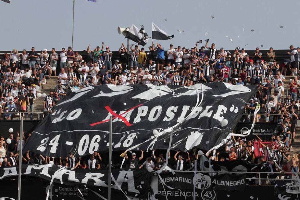 Ambiente en el FC Cartagena - Extremadura