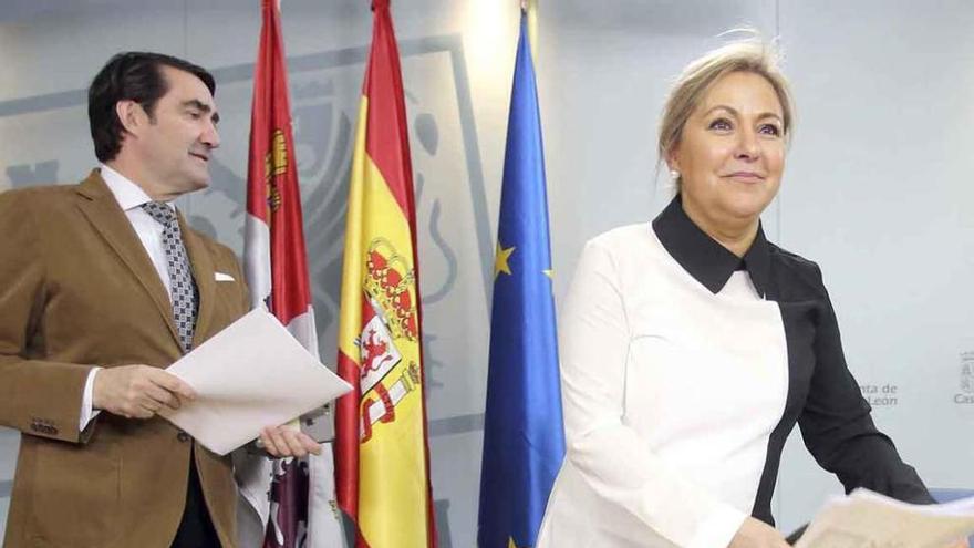 Rosa Valdeón y Quiñones, ayer, tras el Consejo de Gobierno.