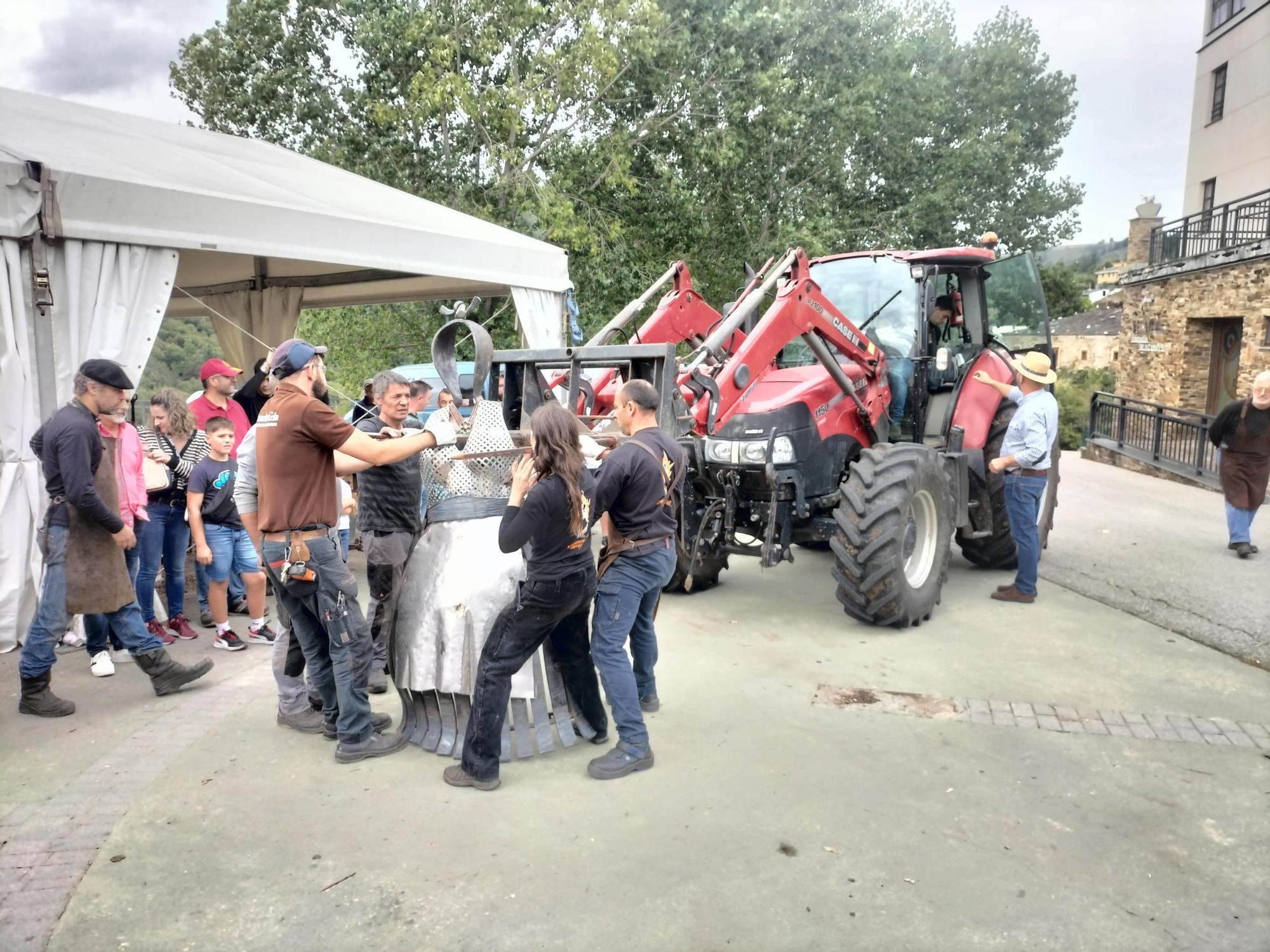 En imágenes: Santa Eulalia de Oscos encuentra a hilanderas y herreros