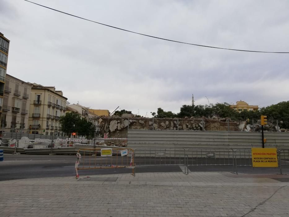 Así queda la plaza de la Merced sin el edificio del Astoria.