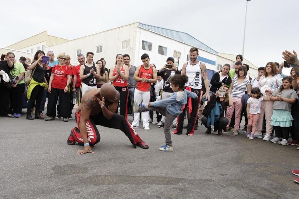 Una roda es una lucha amistosa. Es la forma más habitual de practicar capoeira.