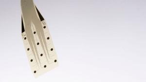 El dispositiu fet amb grafè d’InBrain Neuroelectronics. | INBRAIN NEUROELECTRONICS