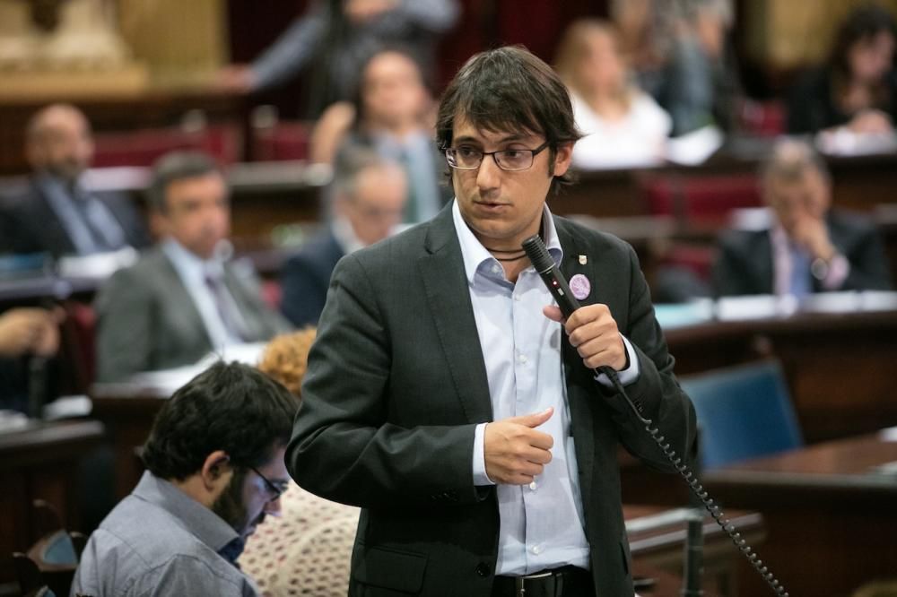 Pleno del Parlament