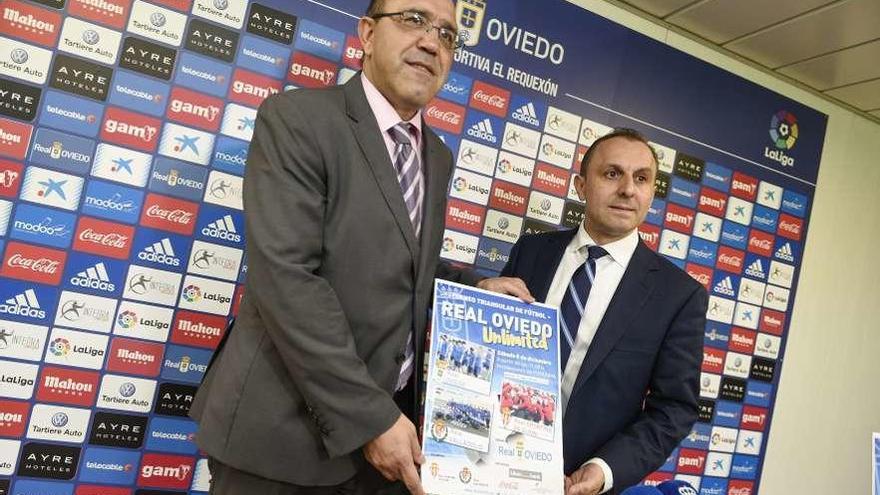 Carlos Freire, de Liberbank, y Fernando Corral, consejero del Oviedo, ayer, en El Requexón.