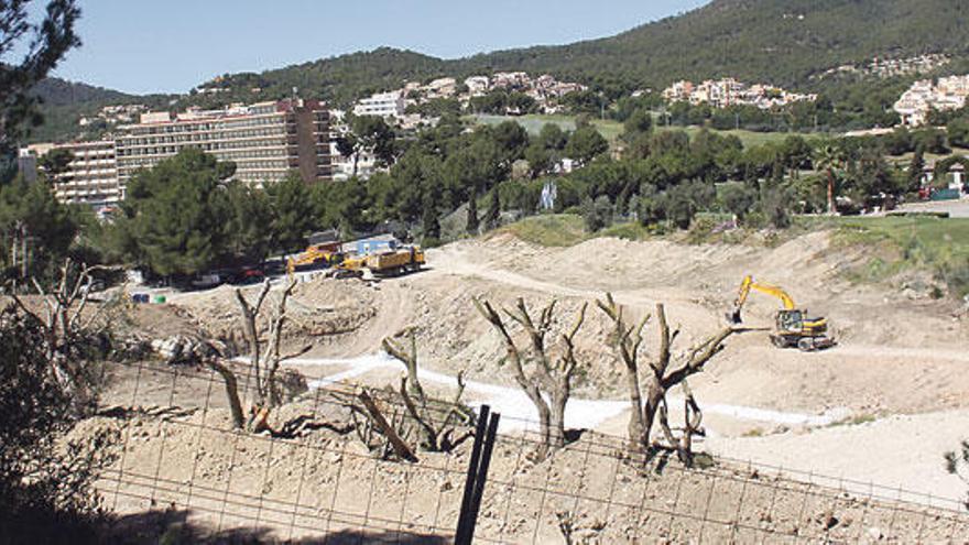 Kein erbaulicher Anblick: Die Groß-Baustelle in Camp de Mar