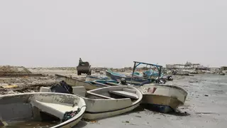 Ascienden a 86 los cadáveres de migrantes recuperados tras hundirse un barco con 200 personas a bordo frente a costa de Yemen